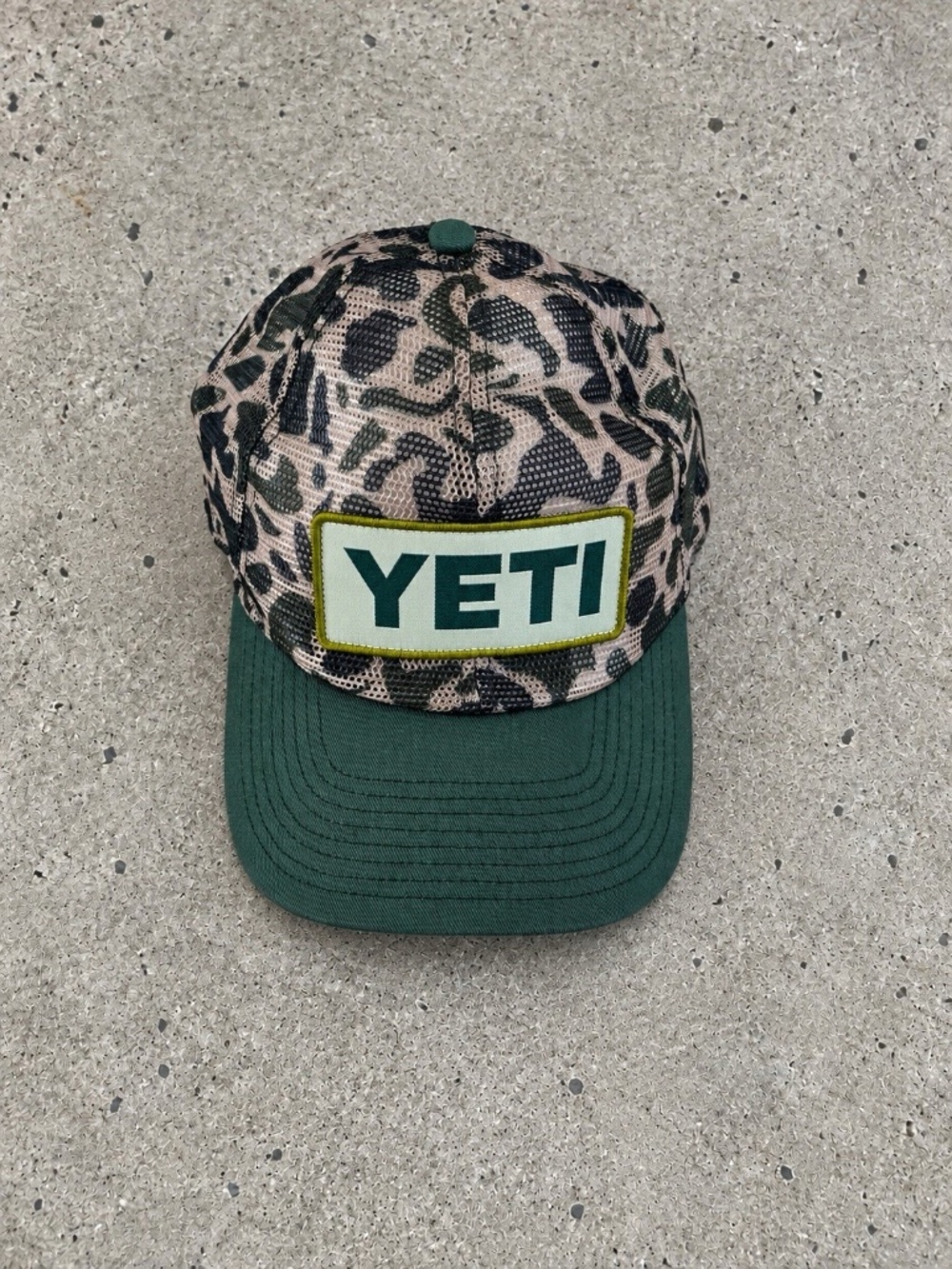 Yeti Hat Camo / Green Mesh Trucker Authentic